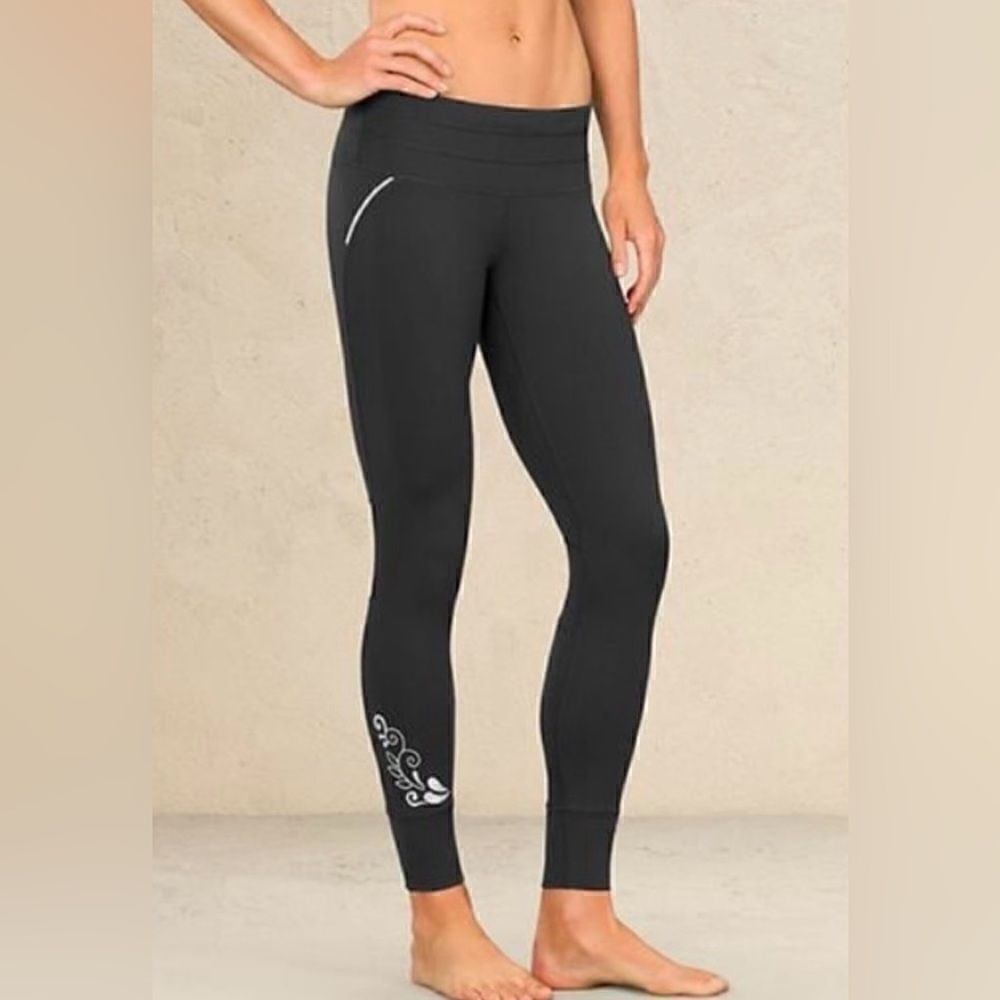 Athleta Women's Size S Black Reflective Floral Print Ruched Mesh Leggings